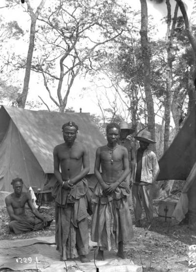 The chief N'Gouda M'wevu from the village Kibanga paying a visit to the mission (1899)